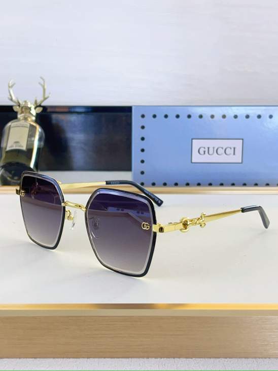 Picture of Gucci Sunglasses _SKUfw80914924fw